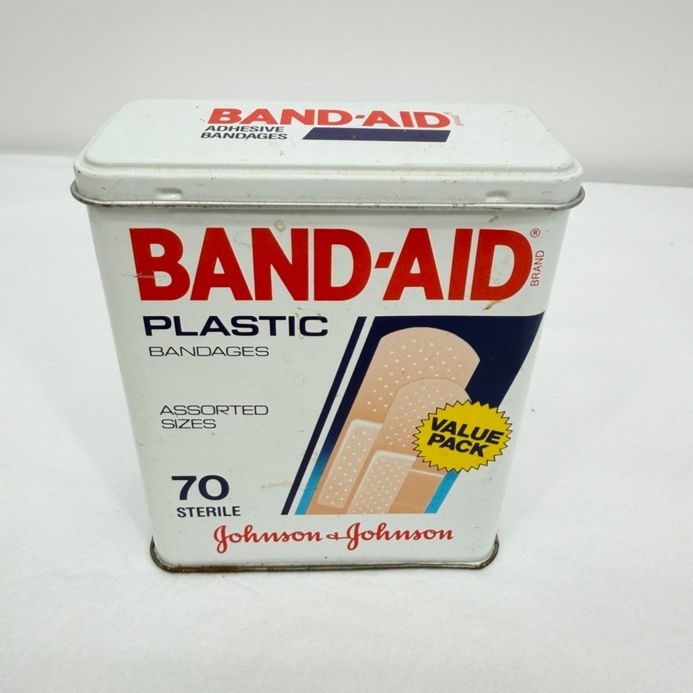 Band-Aid Plastic Bandages Vintage 1989 Value Pack Tin 70 Count Hinged Lid